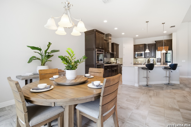 Image 19 of 47 For 2006 Buckner