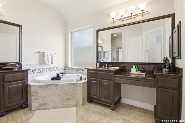 Image 25 of 47 For 2006 Buckner