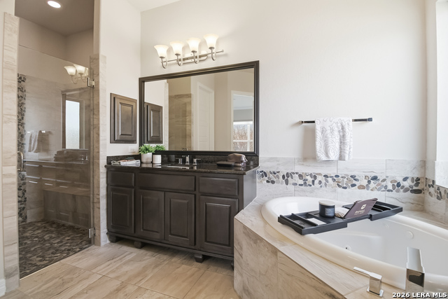 Image 27 of 47 For 2006 Buckner