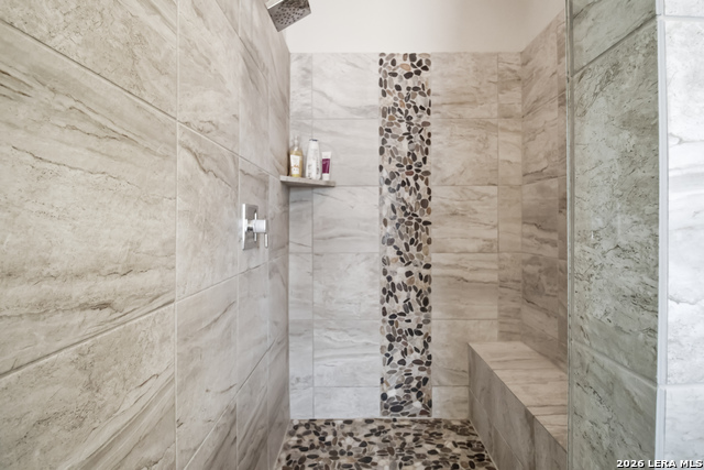 Image 28 of 47 For 2006 Buckner