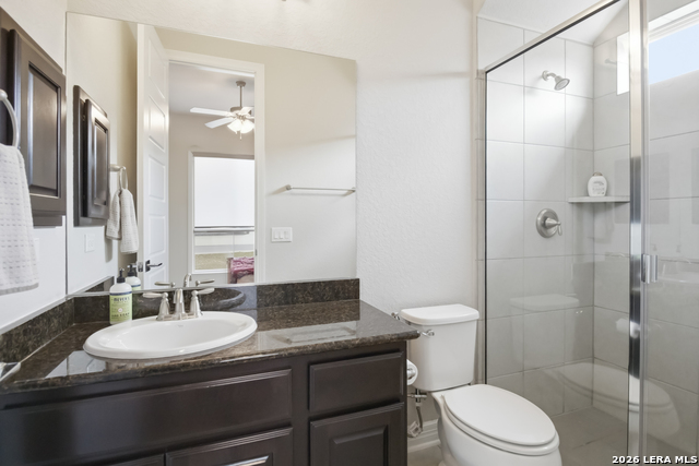 Image 37 of 47 For 2006 Buckner