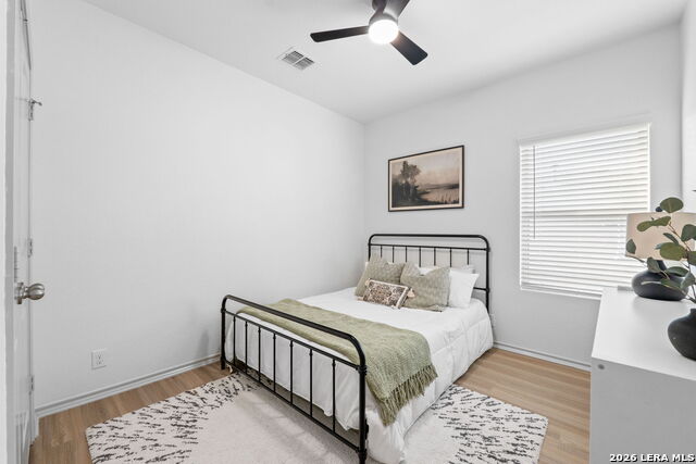 Image 31 of 38 For 13026 Vista Hollow