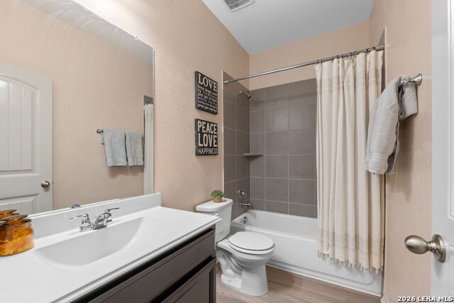 Image 32 of 38 For 13026 Vista Hollow