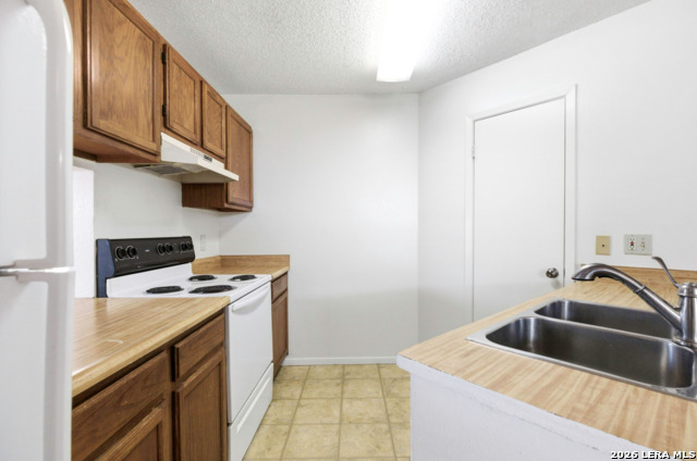 Image 11 of 17 For 6730 Spring Front  6730