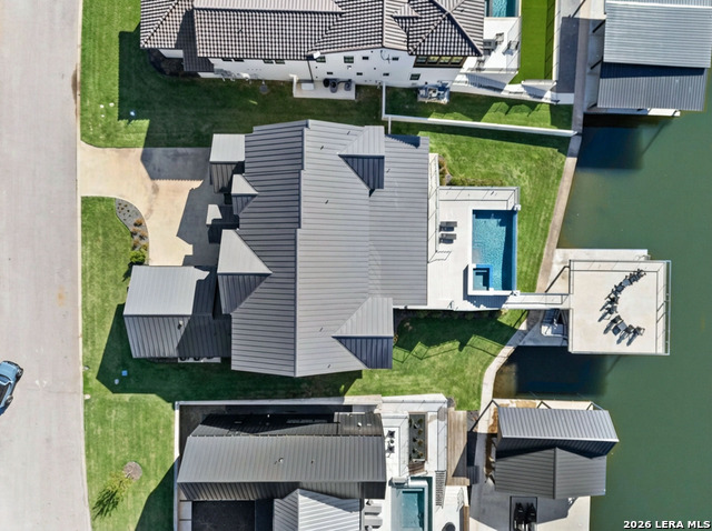 Image 15 of 50 For 121 Houdini  