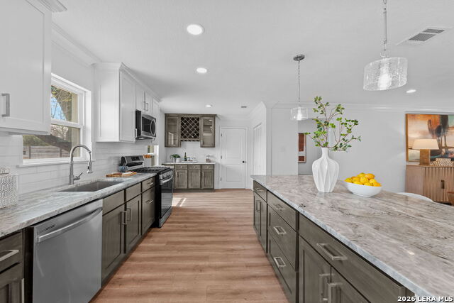 Image 9 of 33 For 1408 Wiltshire Ave