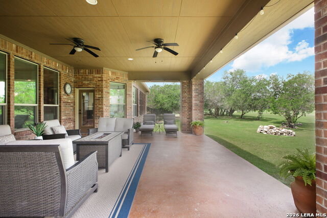 Image 30 of 39 For 10807 Zedernholz Run