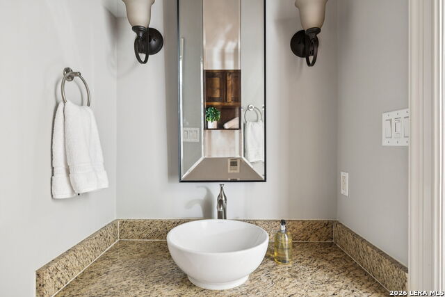 Image 10 of 37 For 158 Katherine Ct  B