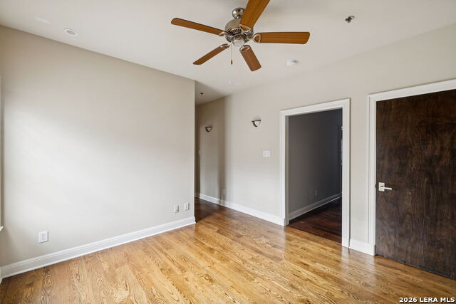 Image 21 of 37 For 158 Katherine Ct  B