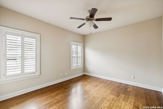 Image 25 of 37 For 158 Katherine Ct  B