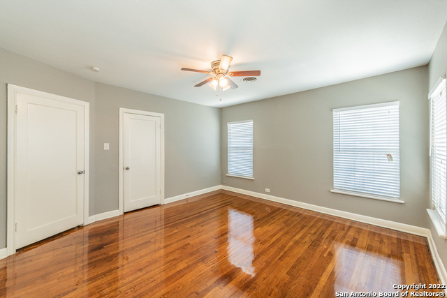 Image 2 of 8 For 553 Club Dr  4