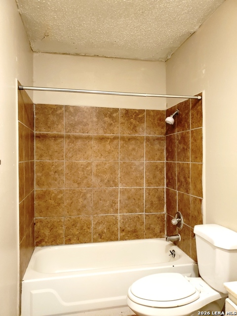 Image 11 of 34 For 918 Hampton  