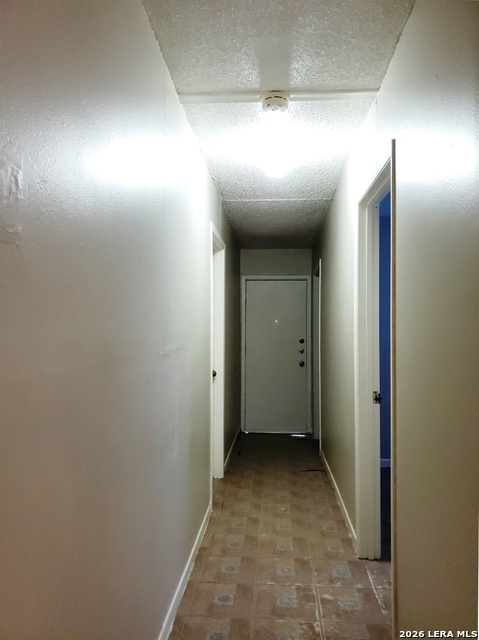 Image 16 of 34 For 918 Hampton  