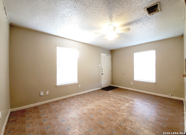 Image 18 of 34 For 918 Hampton  