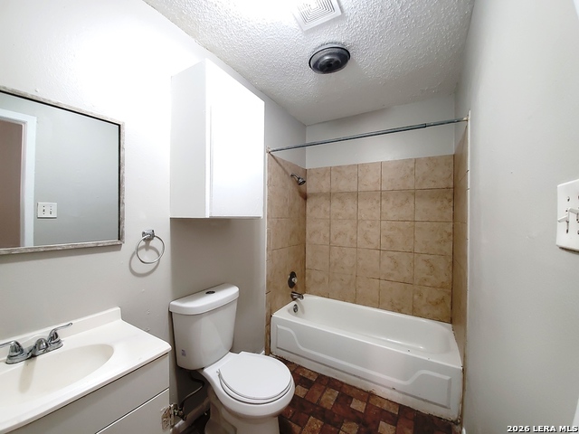 Image 24 of 34 For 918 Hampton  