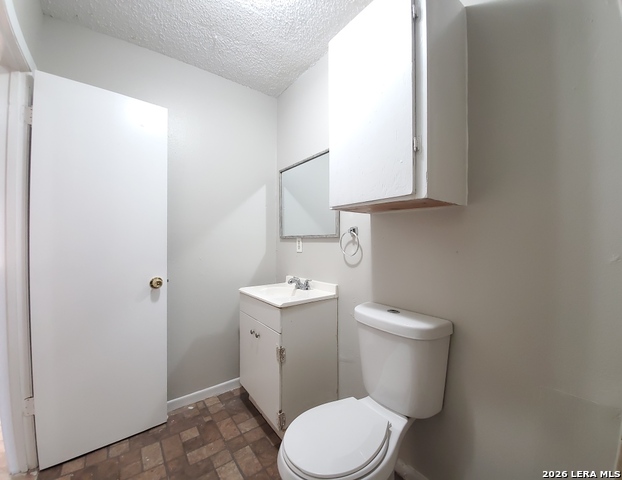 Image 25 of 34 For 918 Hampton  