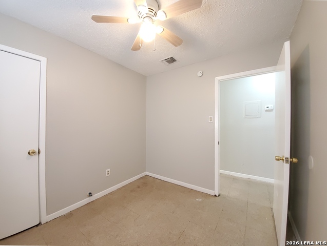 Image 31 of 34 For 918 Hampton  