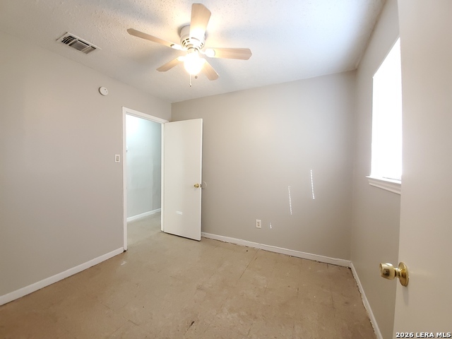 Image 32 of 34 For 918 Hampton  