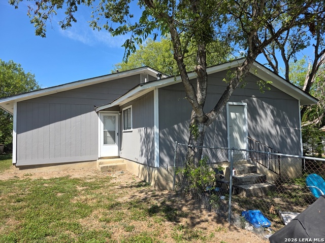 Image 5 of 34 For 918 Hampton  