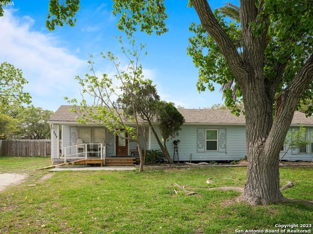 Details for 222 12th Street S, Aransas Pass, TX 78336