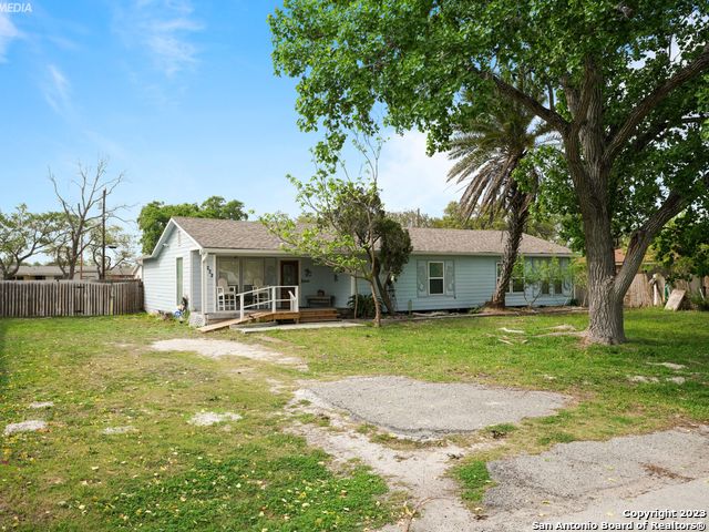 Image 3 of 44 For 222 12th Street S