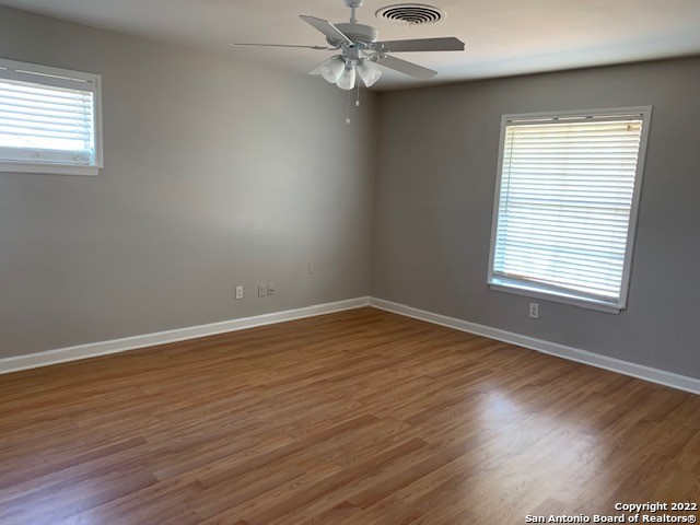 Image 10 of 12 For 127 Summertime