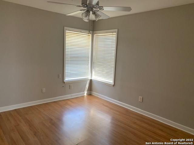 Image 9 of 12 For 127 Summertime