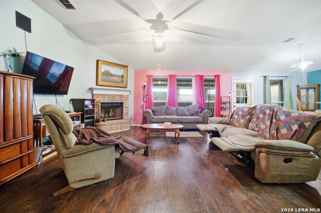 Listing photo id 10 for 7410 Baja Pt