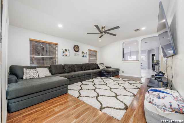 Image 6 of 28 For 8218 Maloy Manor