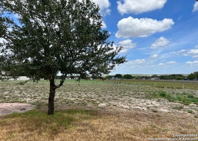 Image 17 of 25 For 429 Quail Hollow Dr