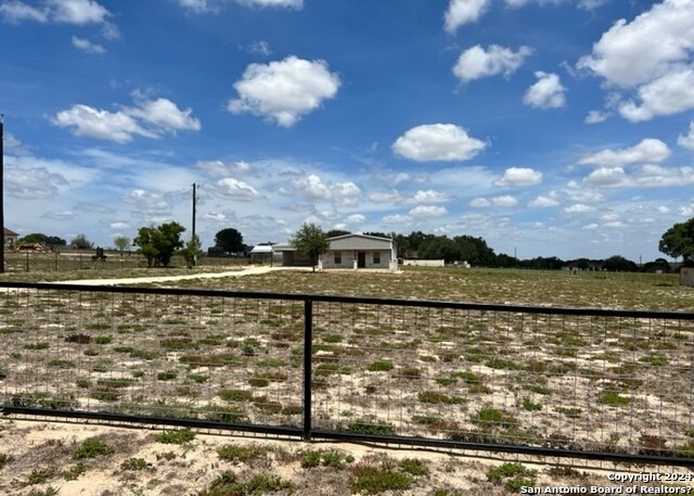 Image 18 of 25 For 429 Quail Hollow Dr