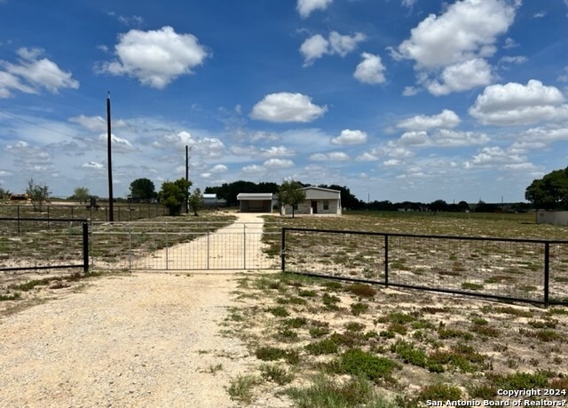 Image 19 of 25 For 429 Quail Hollow Dr