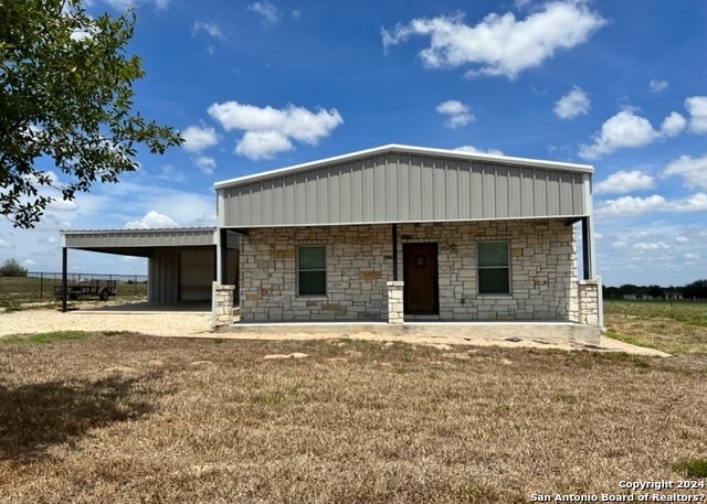 Image 2 of 25 For 429 Quail Hollow Dr