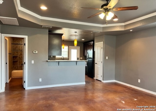 Image 6 of 25 For 429 Quail Hollow Dr