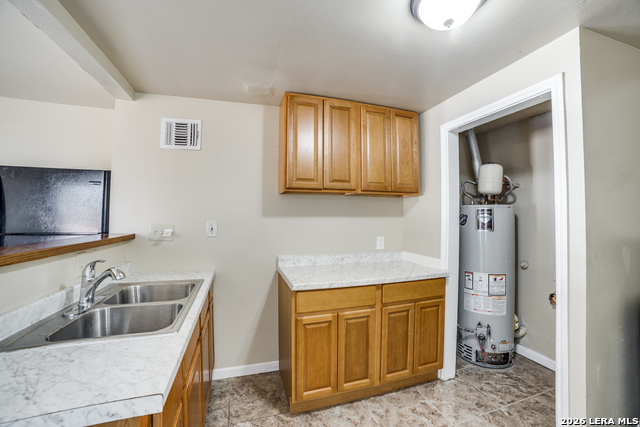 Image 17 of 39 For 806 Ceralvo  