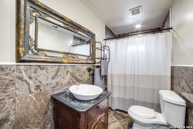 Image 24 of 39 For 806 Ceralvo  