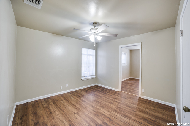 Image 29 of 39 For 806 Ceralvo  