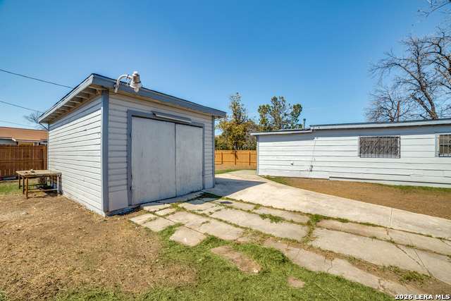 Image 35 of 39 For 806 Ceralvo  