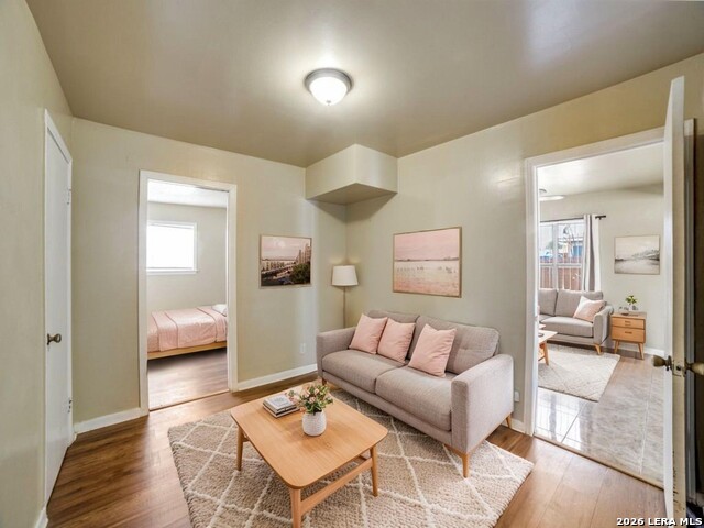 Image 6 of 39 For 806 Ceralvo  