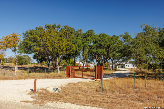 Image 2 of 52 For 925 Clearwater Canyon