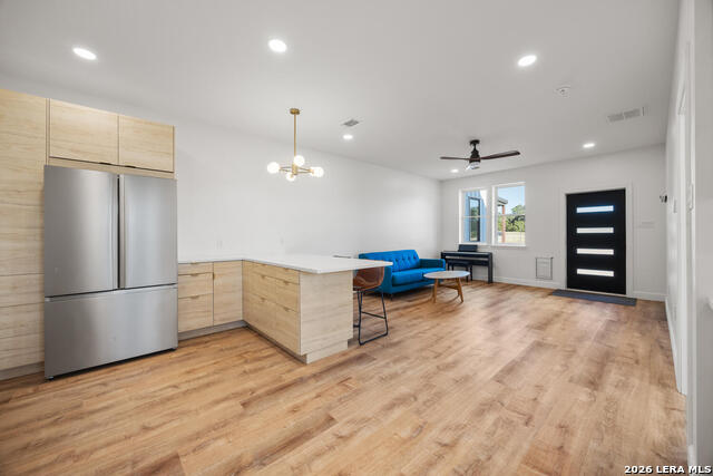 Image 21 of 52 For 925 Clearwater Canyon