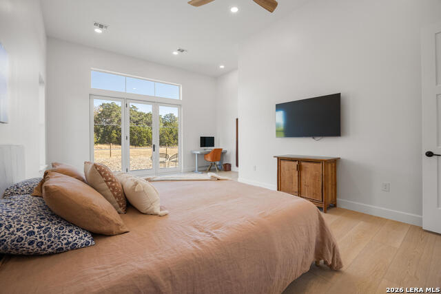 Image 31 of 52 For 925 Clearwater Canyon