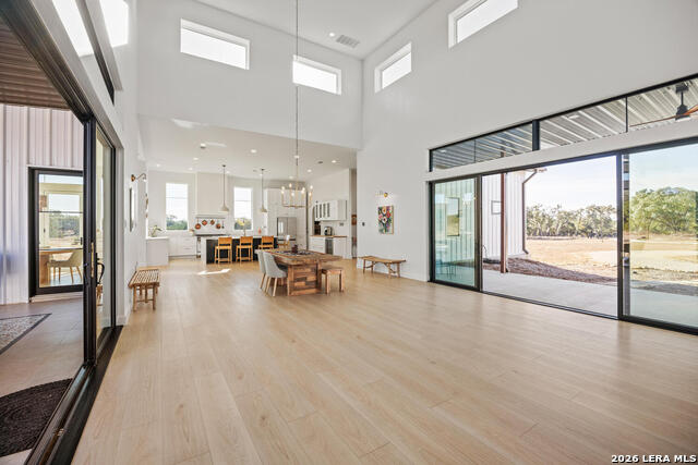 Image 50 of 52 For 925 Clearwater Canyon