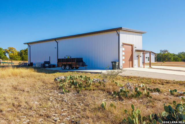 Image 6 of 52 For 925 Clearwater Canyon