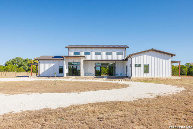 Image 9 of 52 For 925 Clearwater Canyon