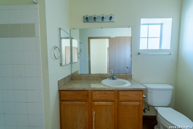 Image 17 of 28 For 1000 Diamond Dr (unit 3201-3204)