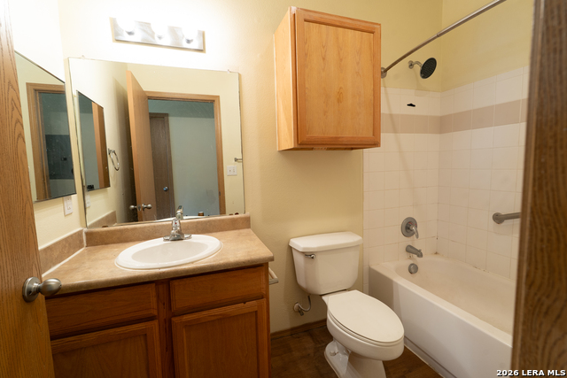 Image 18 of 28 For 1000 Diamond Dr (unit 3201-3204)