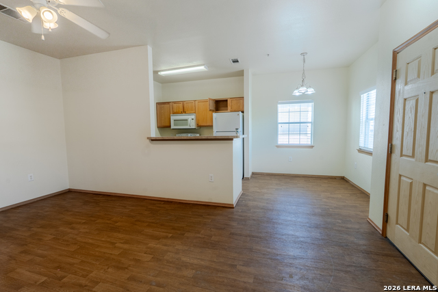 Image 2 of 28 For 1000 Diamond Dr (unit 3201-3204)