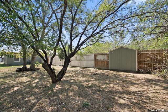 Image 20 of 24 For 2007 Drexel Ave E