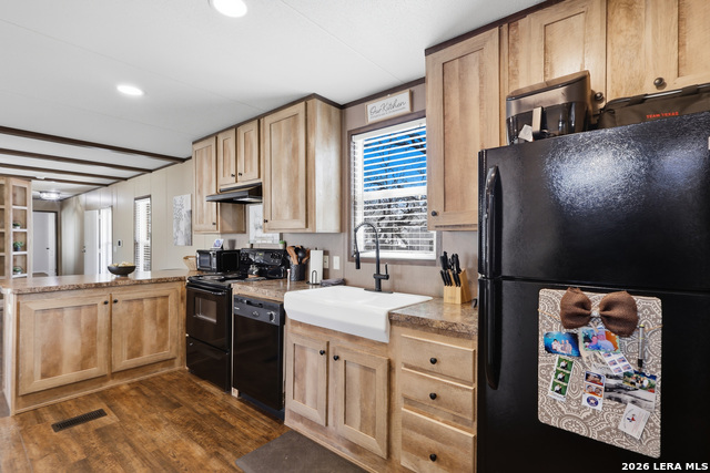 Image 5 of 22 For 285 Brianna  